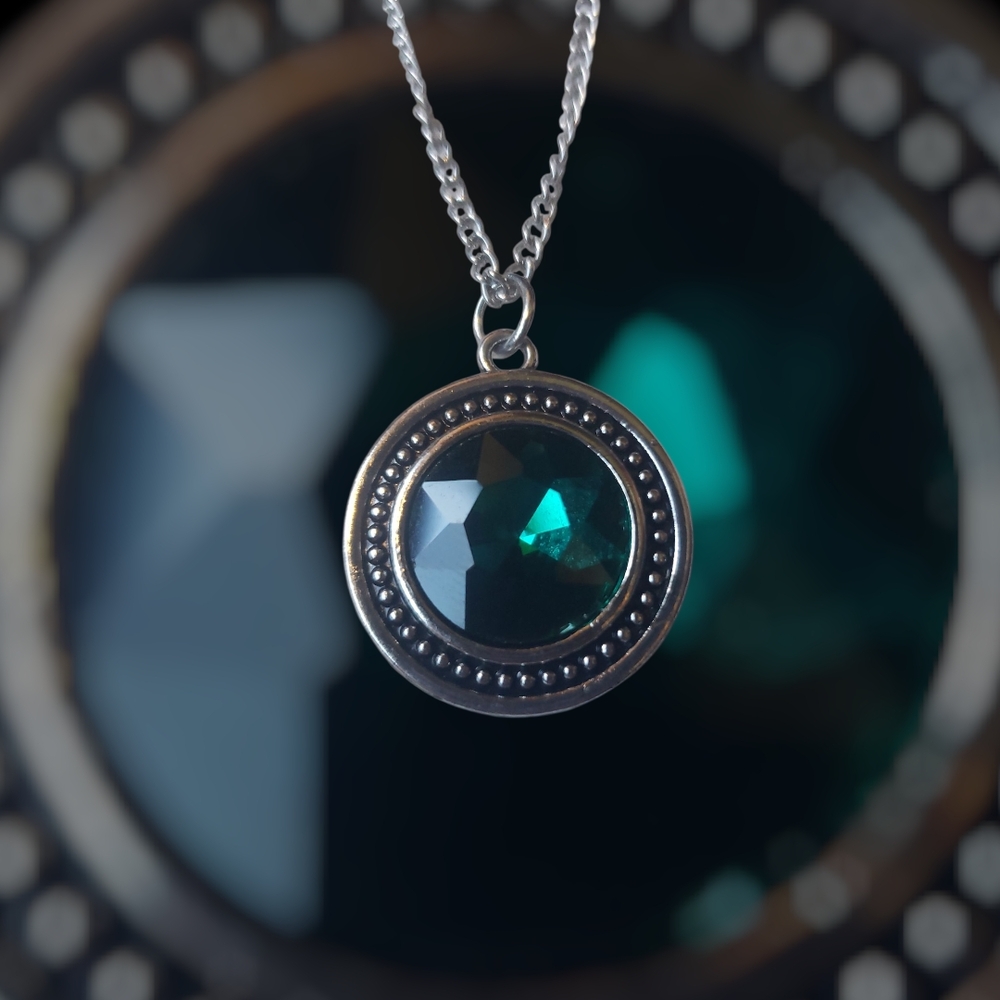 Bomb Party Silver Plated and Emerald Gemstone Necklace